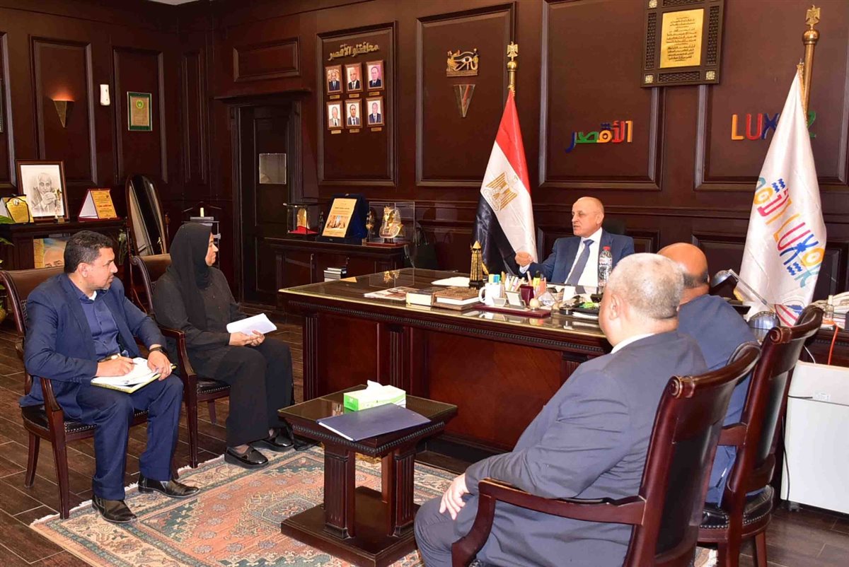 محافظ الأقصر واهالي المدامود&nbsp;