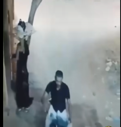 <strong>تحرش شاب بسيدة في أحد الشوارع بمدينة &nbsp;السلام</strong>