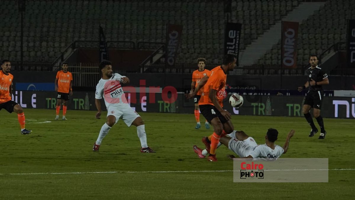 <strong>صورة من مباراة الزمالك وفاركو&nbsp;</strong>