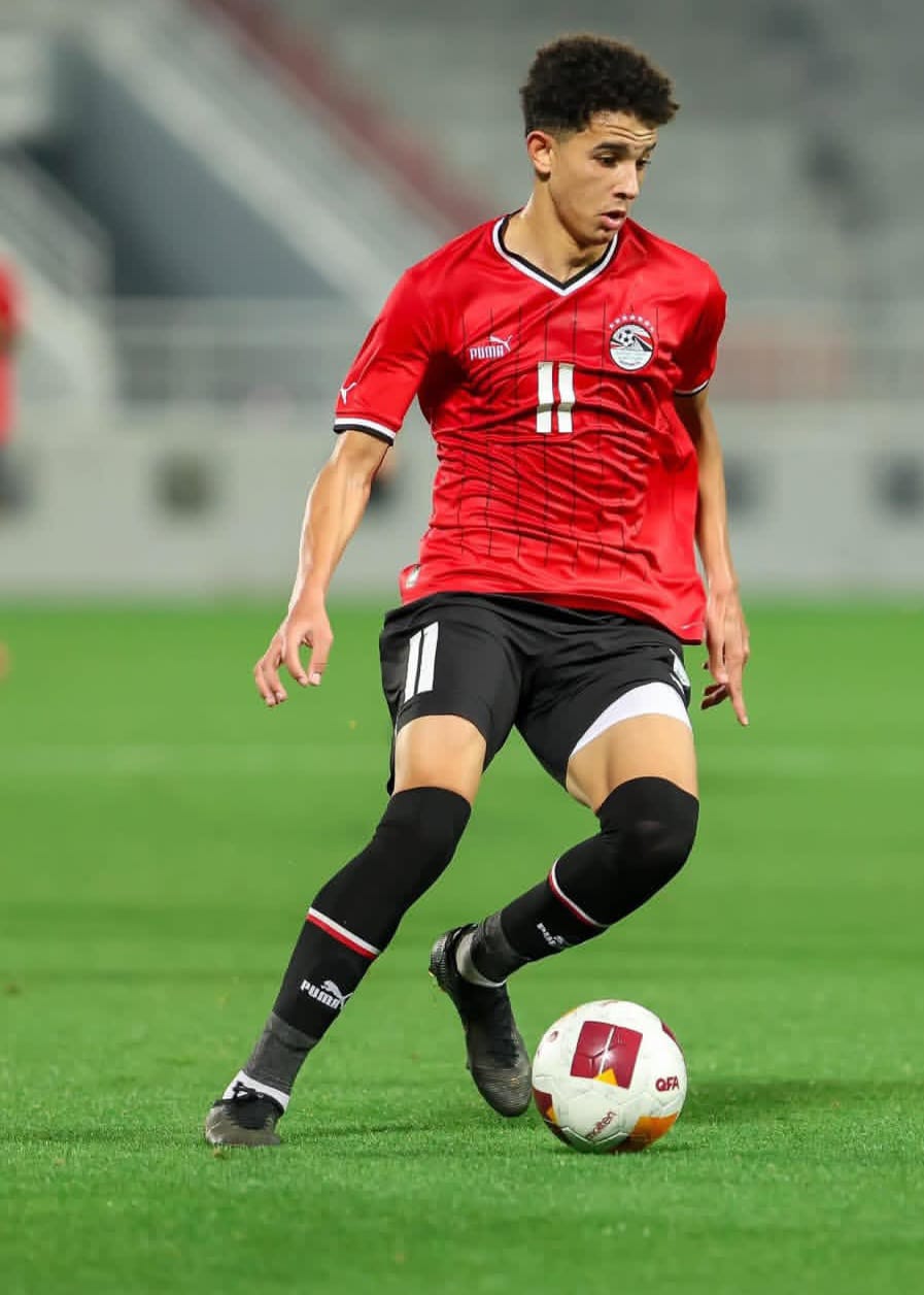 أحمد شرف لاعب منتخب الشباب