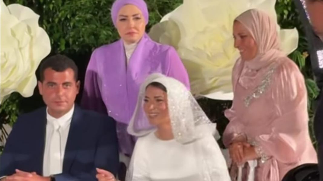 هبة قطب