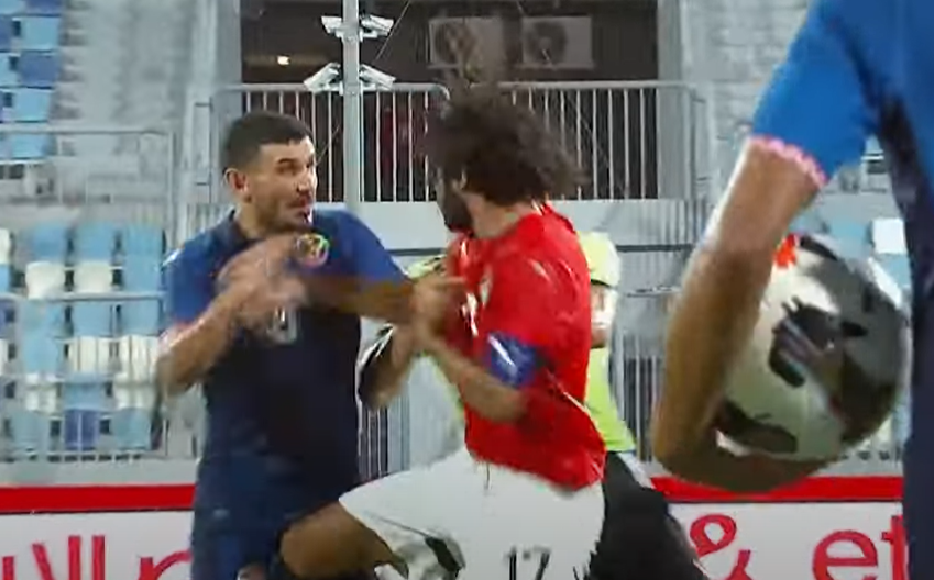 مشادة بين لاعبي منتخب مصر وتونس&nbsp;