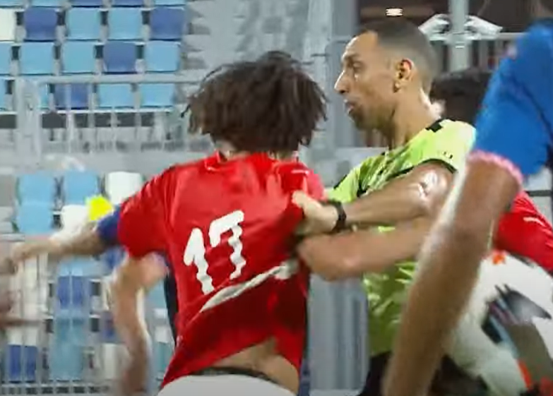 مشادة بين لاعبي منتخب مصر وتونس&nbsp;