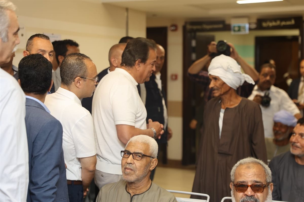 وزير الصحة بمسشفى أورام الأقصر&nbsp;