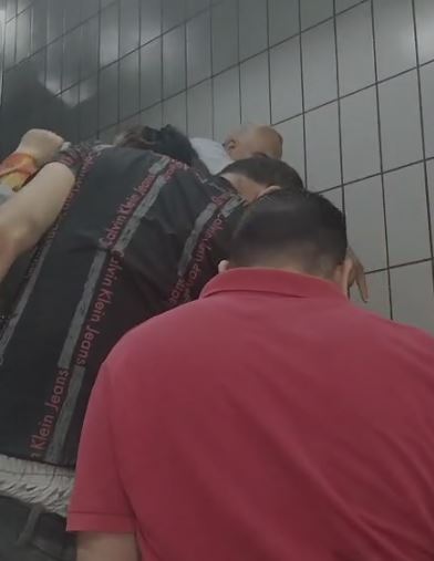 سقوط كرسي متحرك أعلى سلم كهربائي بمحطة مترو مسرة&nbsp;