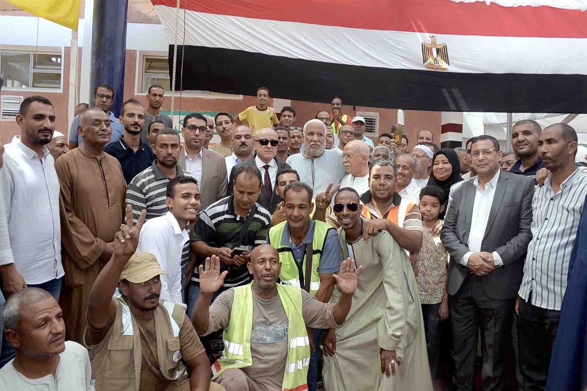 محافظ الأقصر ومشروع الصرف بقرية النمسا&nbsp;