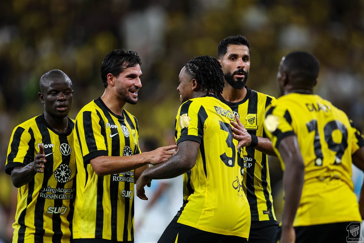 <strong>مباراة الاتحاد والفتح في الدوري السعودي للمحترفين 2025 - 2026</strong>