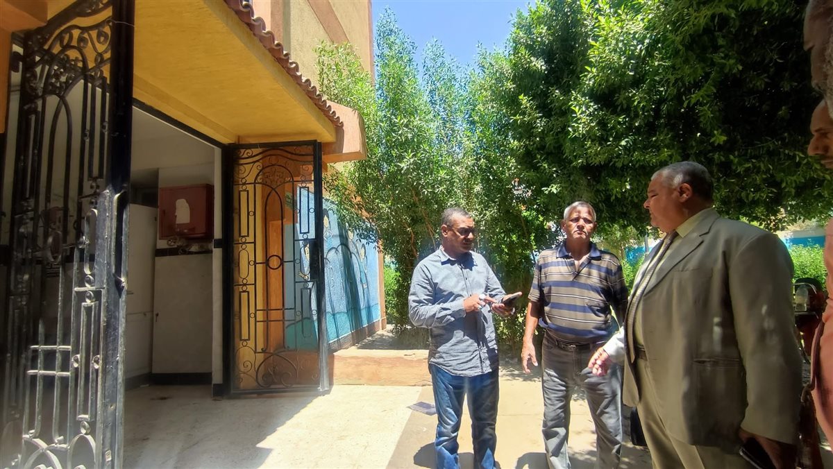 وكيل وزارة تعليم الأقصر يتفقد مدرسة وي التطبيقية&nbsp;