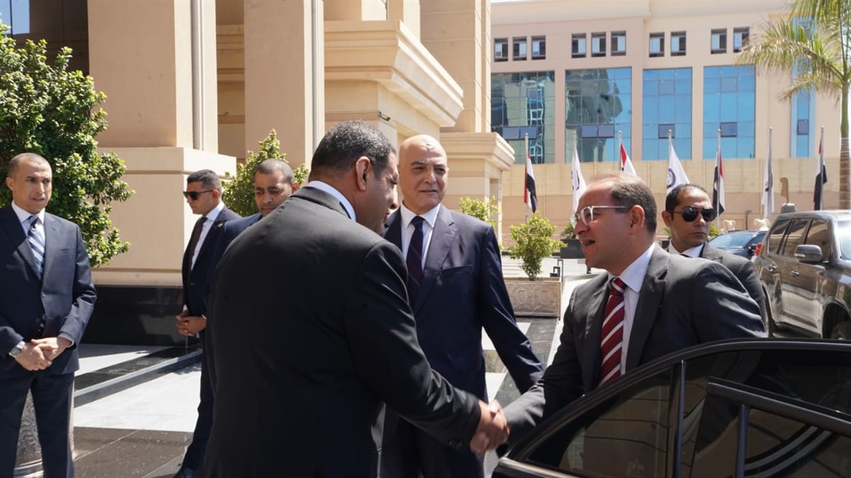 النائب العام ووزير المالية&nbsp;