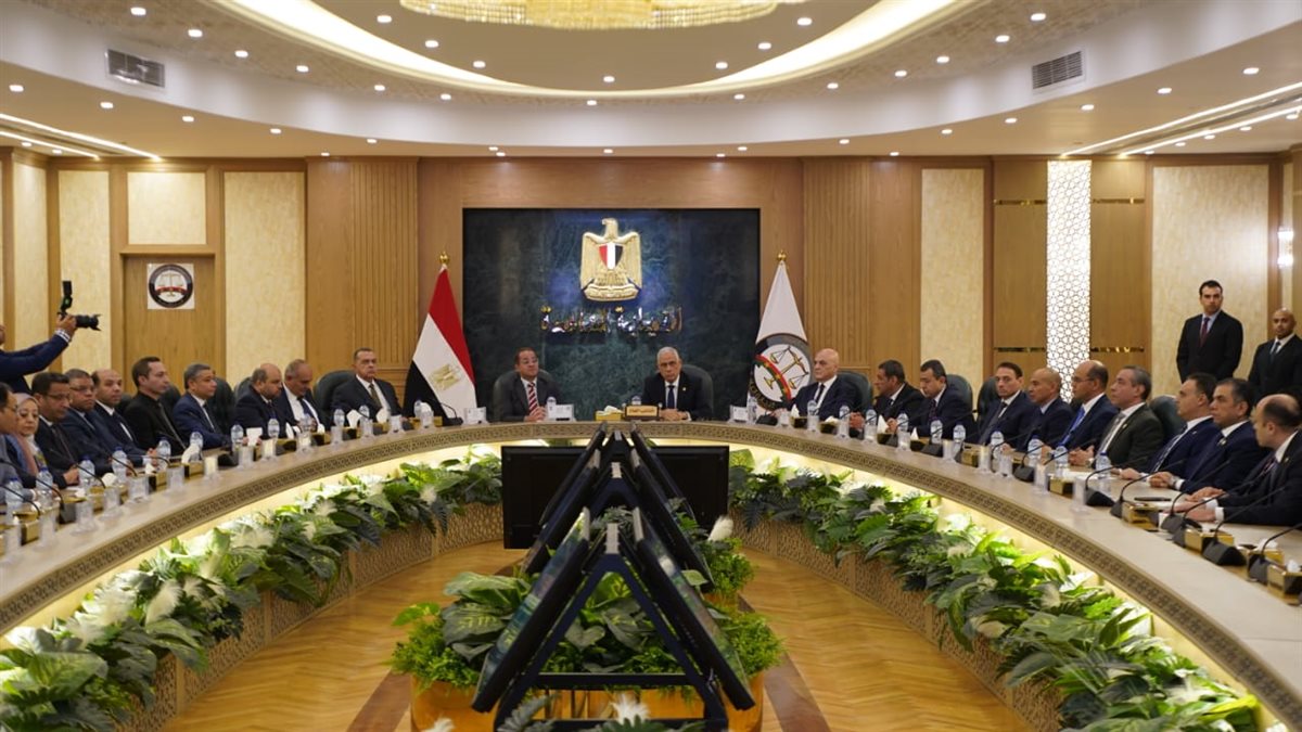 النائب العام ووزير المالية&nbsp;