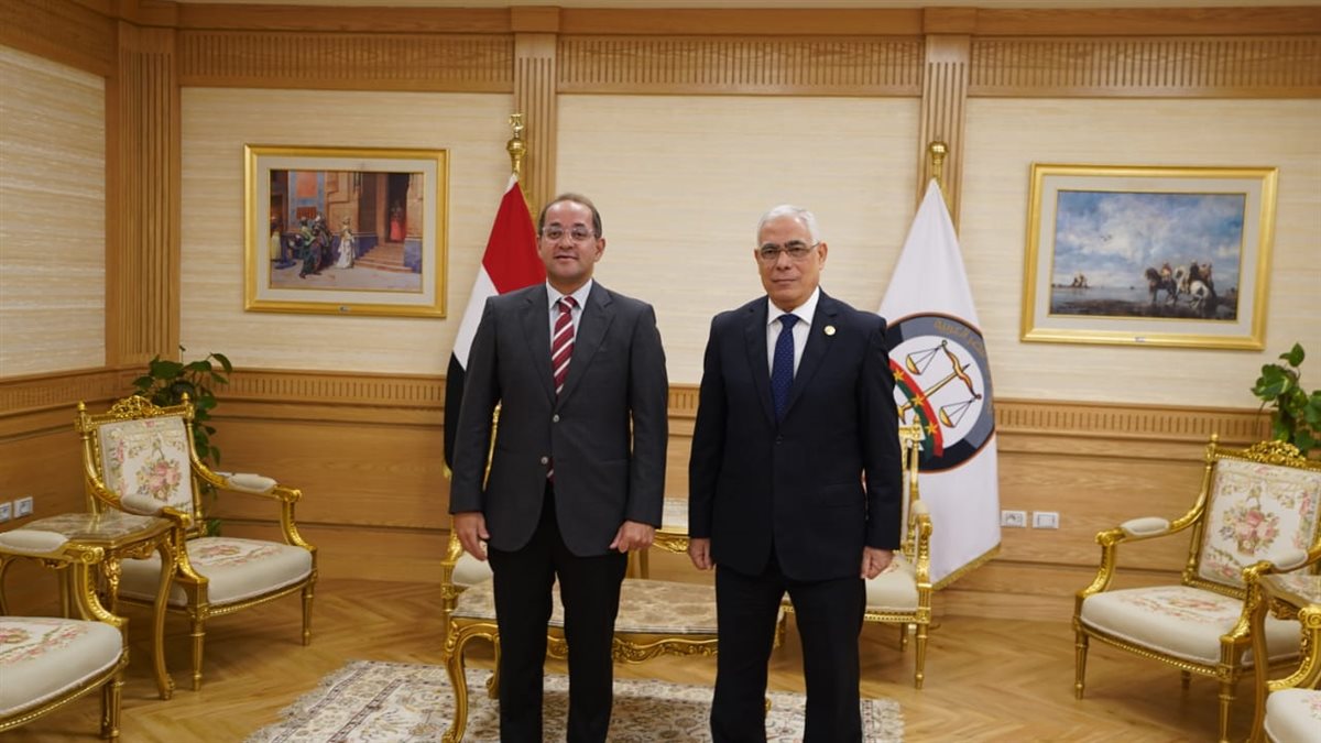 النائب العام ووزير المالية&nbsp;