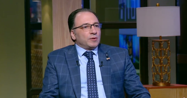 &nbsp;أيمن حامد سليمان