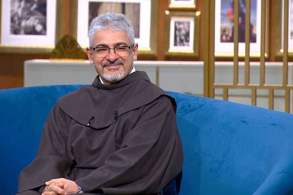 الأب بطرس دانيال ينضم لمبادرة ديجيتايزد لتوثيق أعماله بالذكاء الاصطناعي