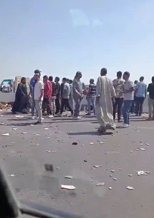 حادث تصادم &nbsp;سيارة ربع نقل أعلى طريق الواحات أمام دريم