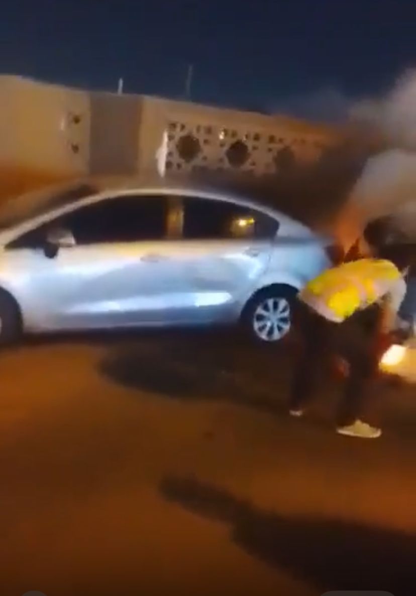 حريق سيارة باالامارت