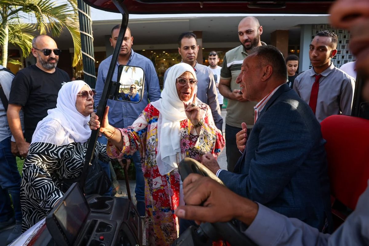 الخطيب يستقبل وفد من النيابة الإدارية استعدادًا للجمعية العمومية بالنادي