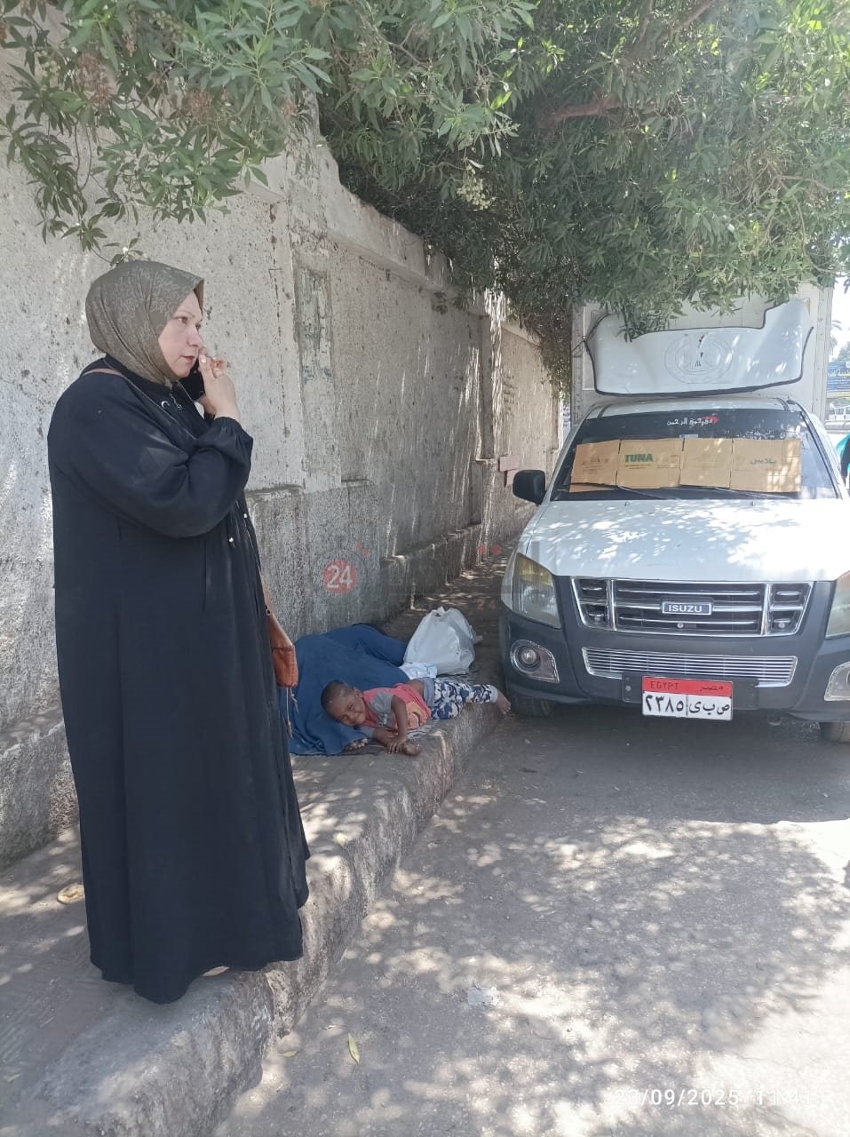 فريق حماية الطفل بعد الوصول للسيدة&nbsp;