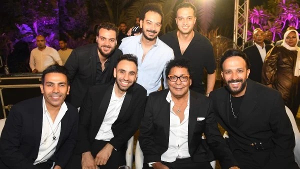 أحمد شامي وأحمد عصام في حفل زفاف ابنة شقيقة منير&nbsp;