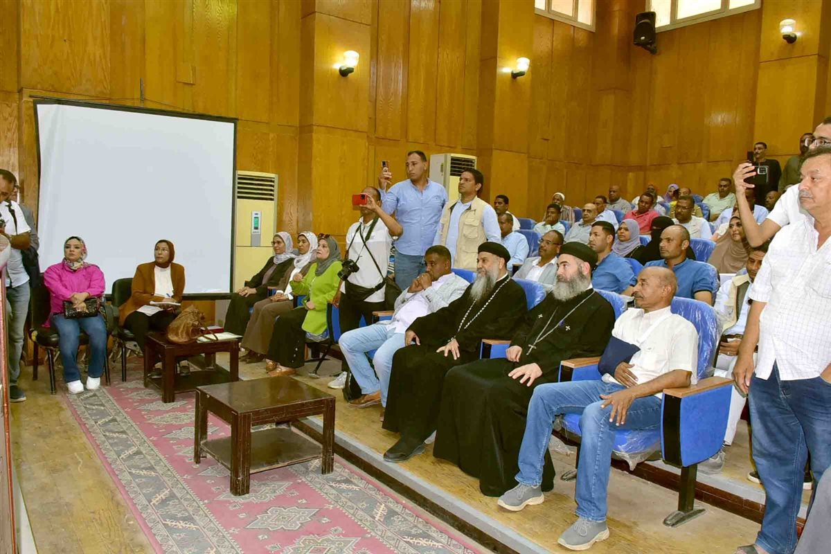 محافظ الأقصر يكرم فريق مشروع إعادة إحياء إسنا&nbsp;