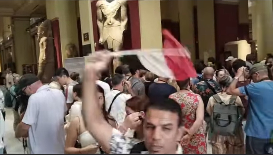جانب من توافد الزائرين&nbsp;
