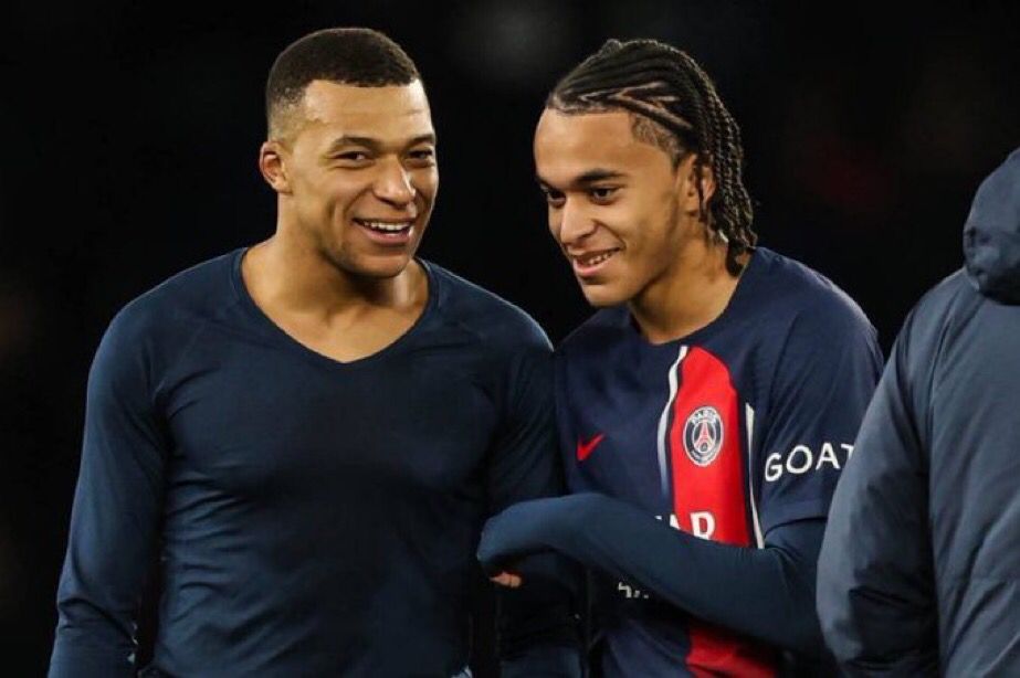 إيثان مبابي لاعب ليل الفرنسي والشقيق الأصغر لكيليان نجم ريال مدريد