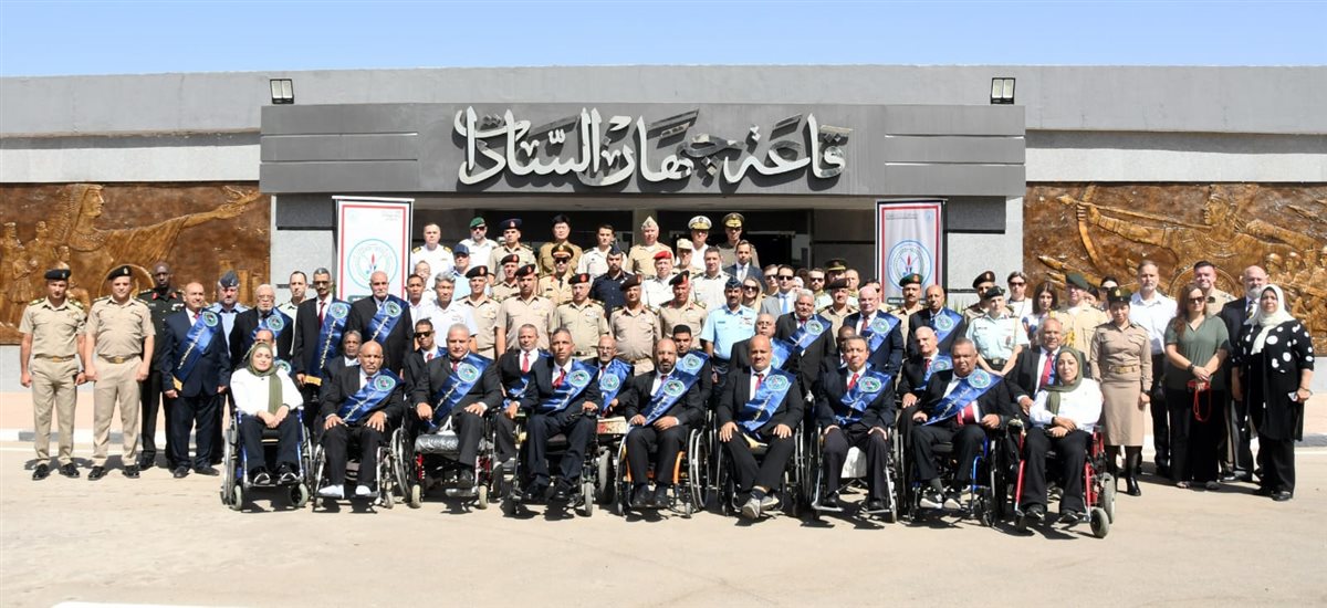 القوات المسلحة تنظم معرضًا فنيًا لإبداعات المحاربين القدماء&nbsp;