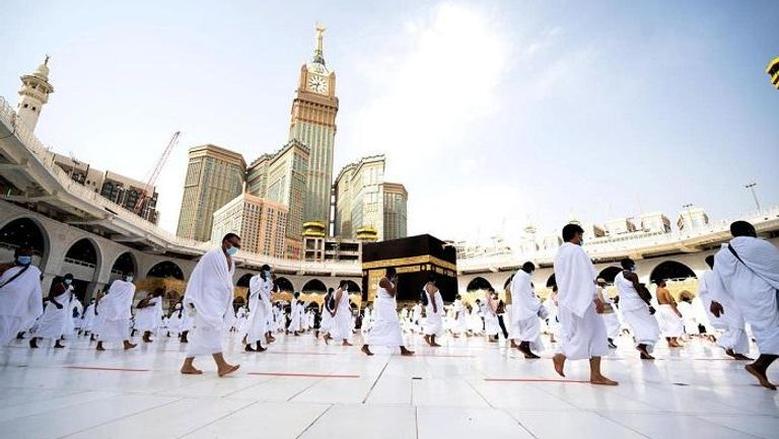 فتح العمرة لجميع أنواع التأشيرات