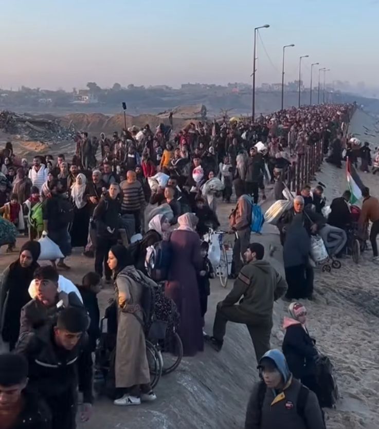 أهالي غزة بطريق الرشيد&nbsp;