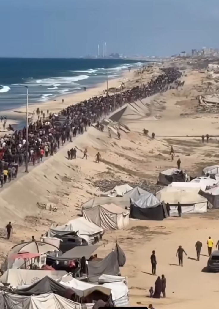 أهالي غزة بطريق الرشيد&nbsp;