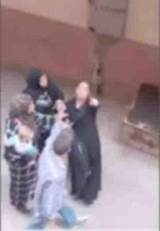 مشاجرة بين سيدة وشقيقة وزوجته بالجيزة&nbsp;