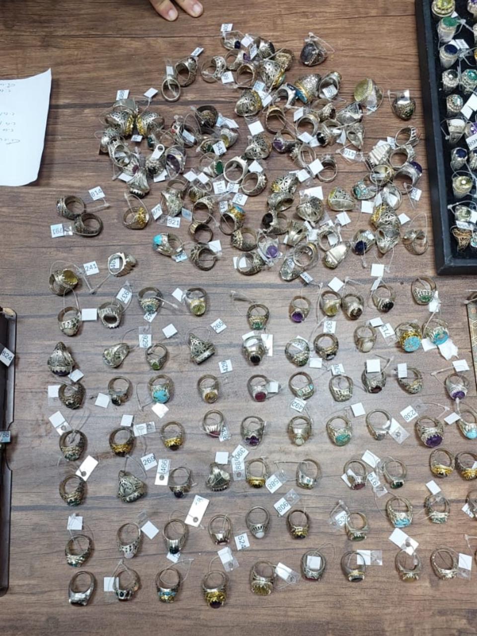 مضبوطات جمارك مطار القاهرة&nbsp;
