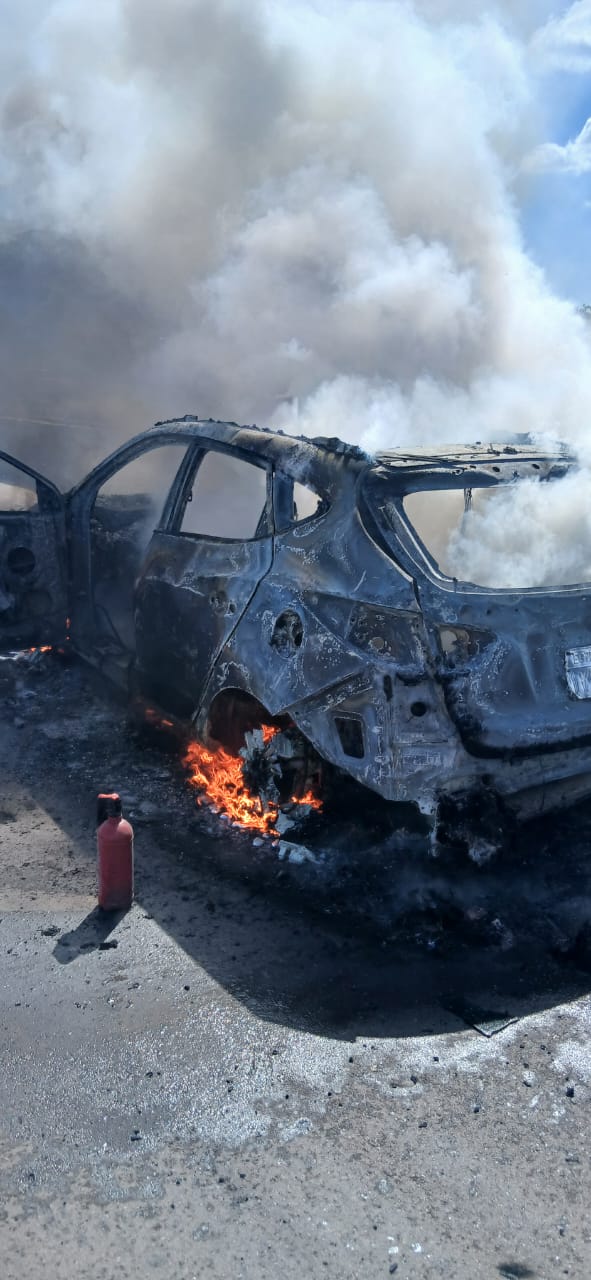 سيارة محترقة&nbsp;