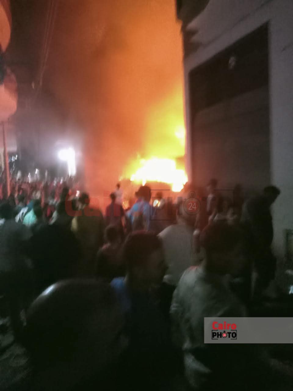 آثار حريق أتوبيس في القناطر الخيرية&nbsp;