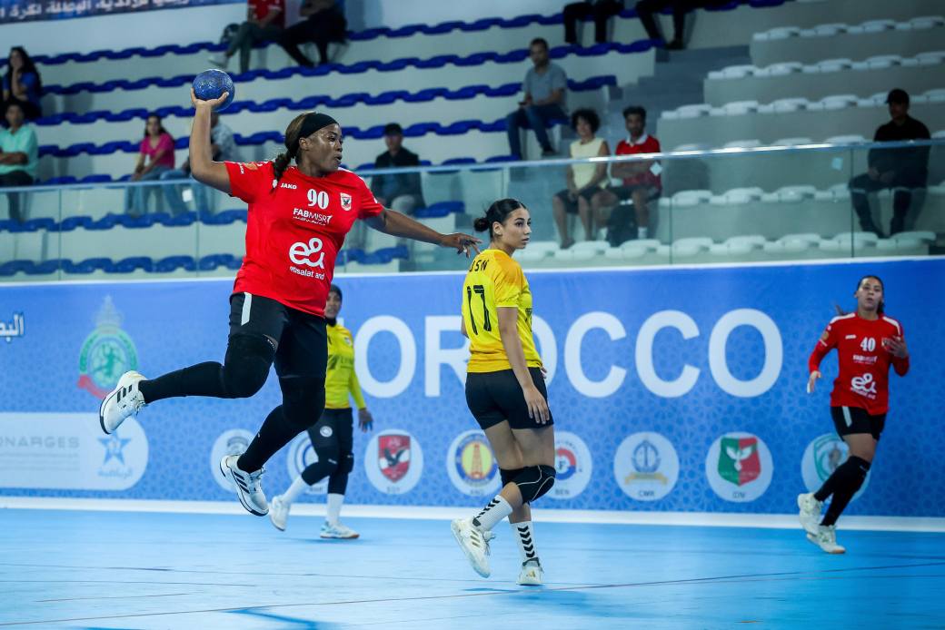 <strong>سيدات يد الأهلي يتأهلن إلى ربع نهائي بطولة إفريقيا &nbsp;بالمغرب</strong>