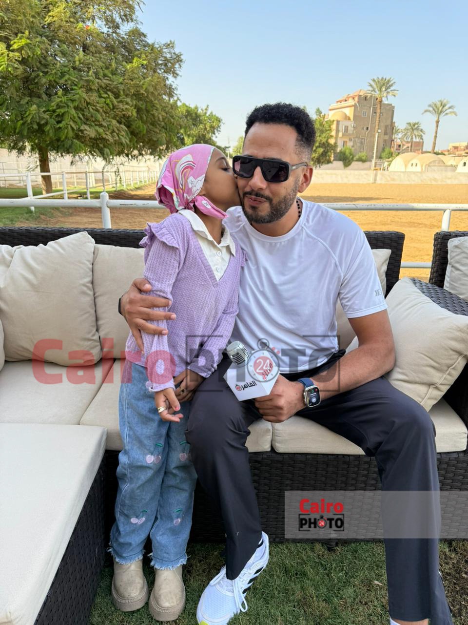 حقق حلمها.. عصام السقا يستجيب لـ طلب الصغيرة ليلى محاربة السرطان بعد طلبها عبر القاهرة&nbsp;