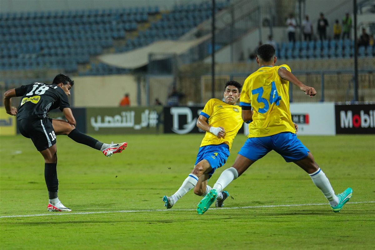 القنوات الناقلة لمشاهدة بث مباشر مباراة الإسماعيلي وفاركو الآن في الدوري المصري الممتاز&nbsp;