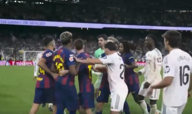 هجوم شرس من لاعبي ريال مدريد على لامين يامال نجم برشلونة عقب انتهاء الكلاسيكو