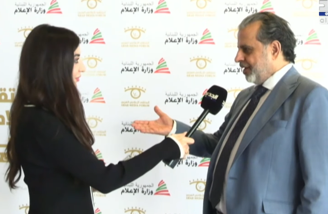 موقف محرج أخر لمراسلة قناة الجديد مع الإعلامي ماضي الخميس