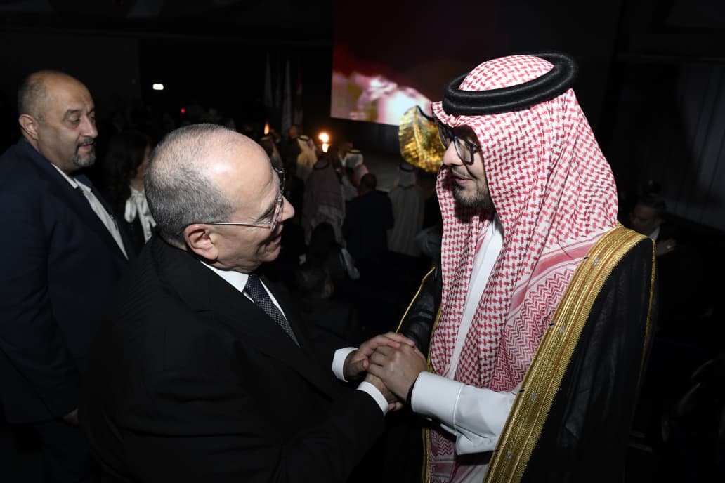تكريم المنتج صادق الصباح في ملتقى الإعلام العربي