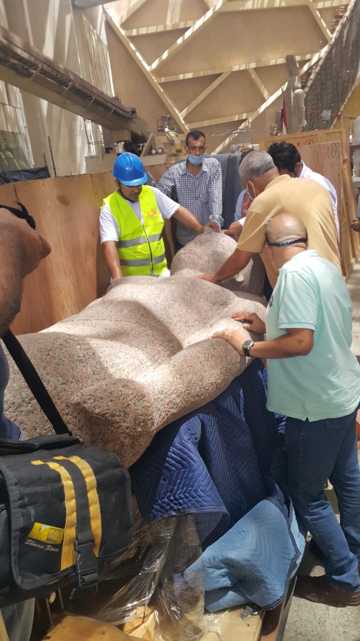 &nbsp;اكتشاف تماثيل هيراكليون الغارقة