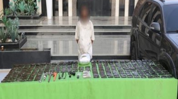 .القبض علي عناصر إجرامية خطرة في عدد من المحافظات&nbsp;