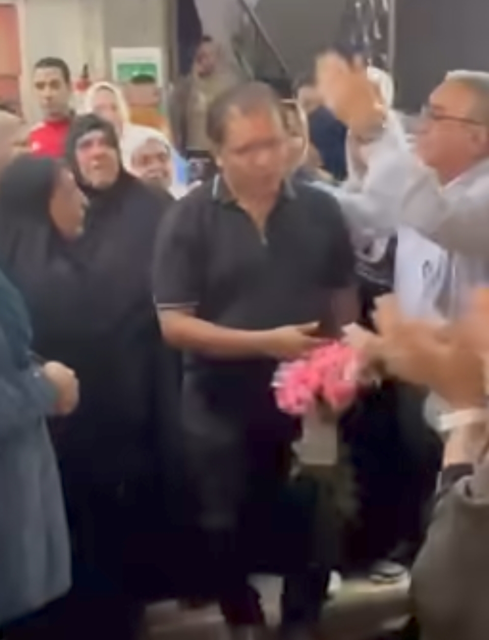 ممر شرفي لوداع مدير مستشفى سرس الليان&nbsp;