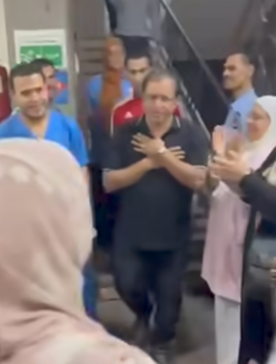ممر شرفي لوداع مدير مستشفى سرس الليان&nbsp;