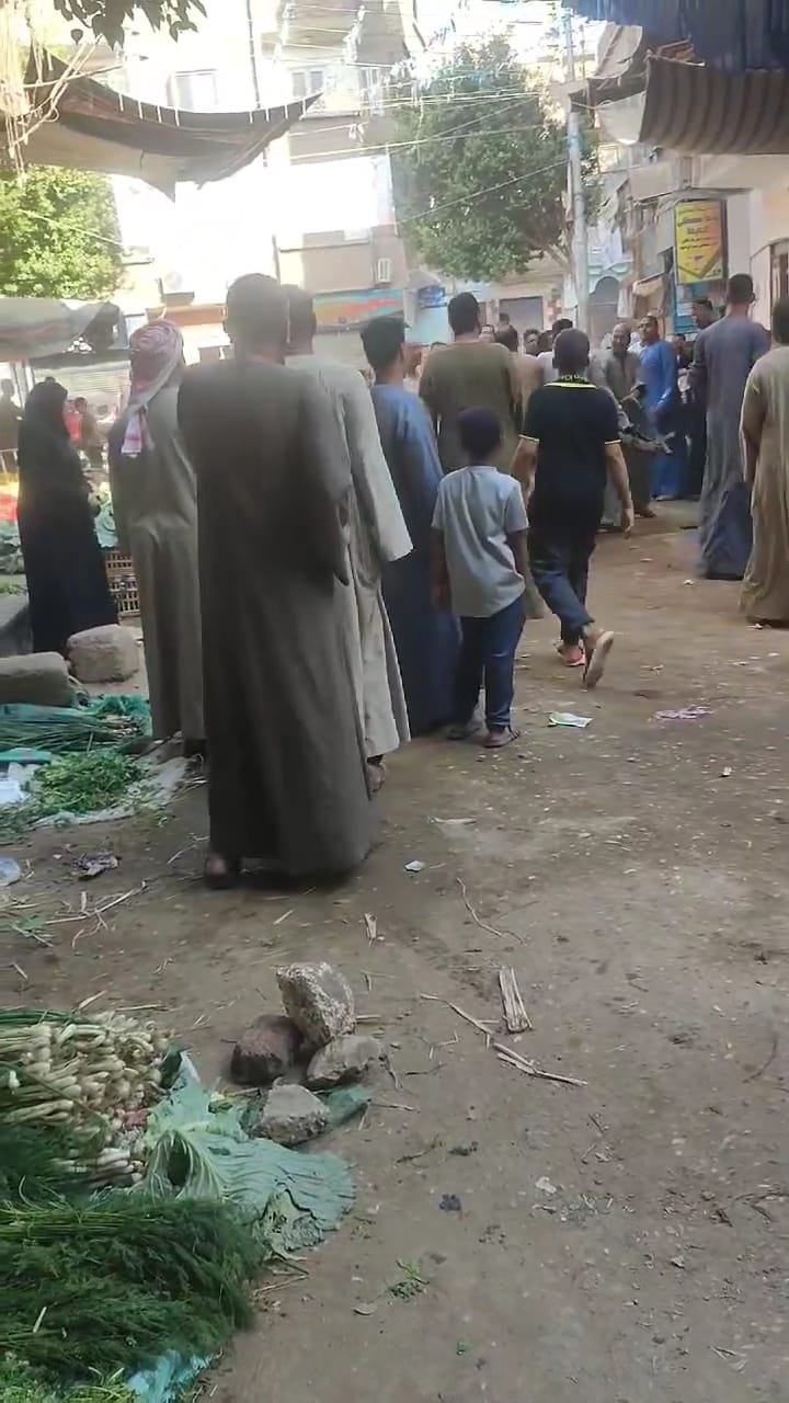 إصابة شخص في مشاجرة بين بائعي الخضار&nbsp;