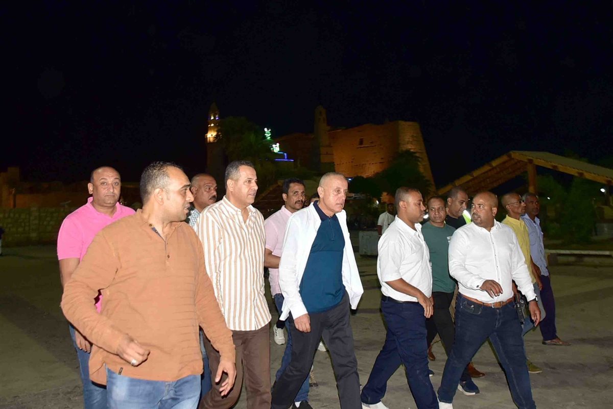 جولة ليلية بالسوق السياحي لمحافظ الأقصر&nbsp;
