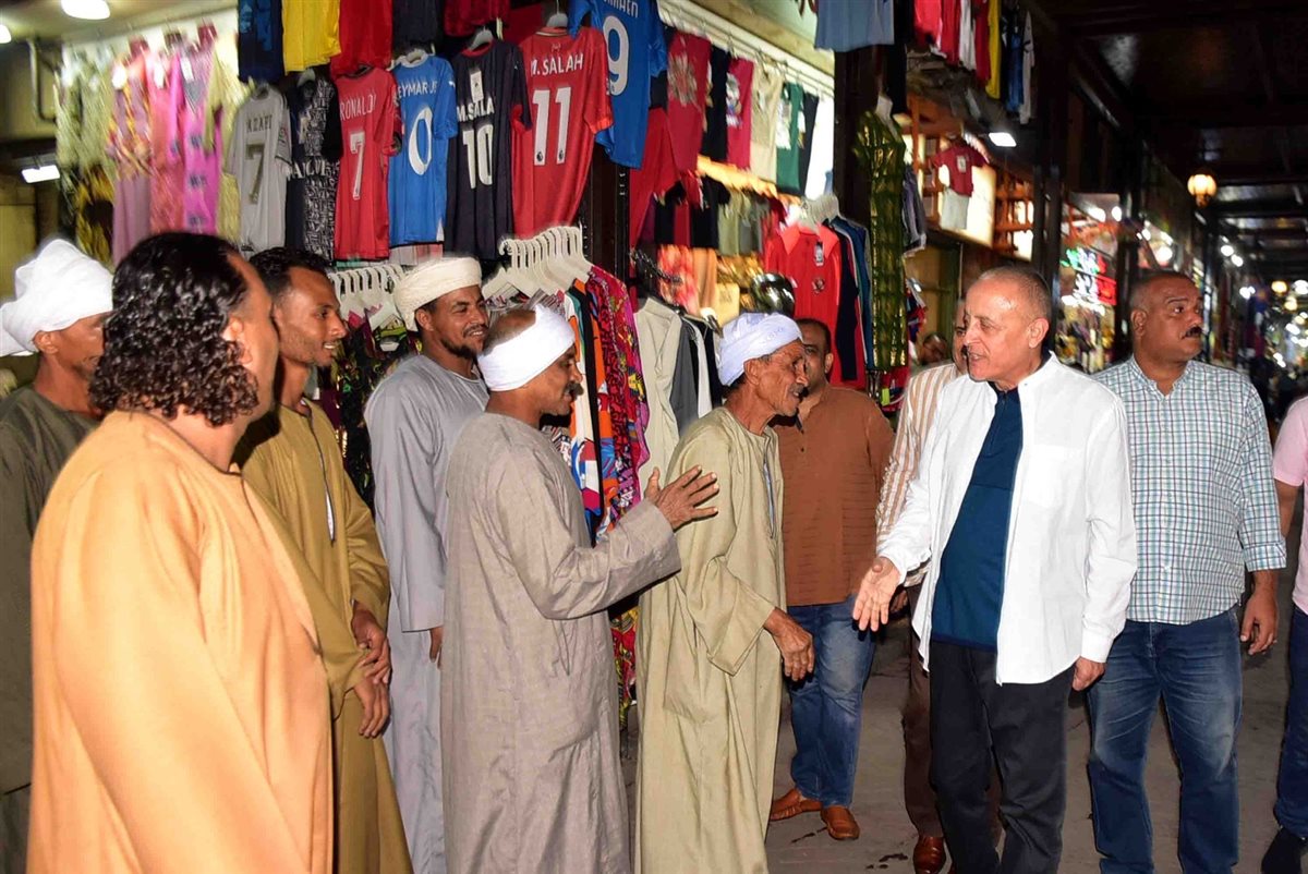 جولة ليلية بالسوق السياحي لمحافظ الأقصر&nbsp;