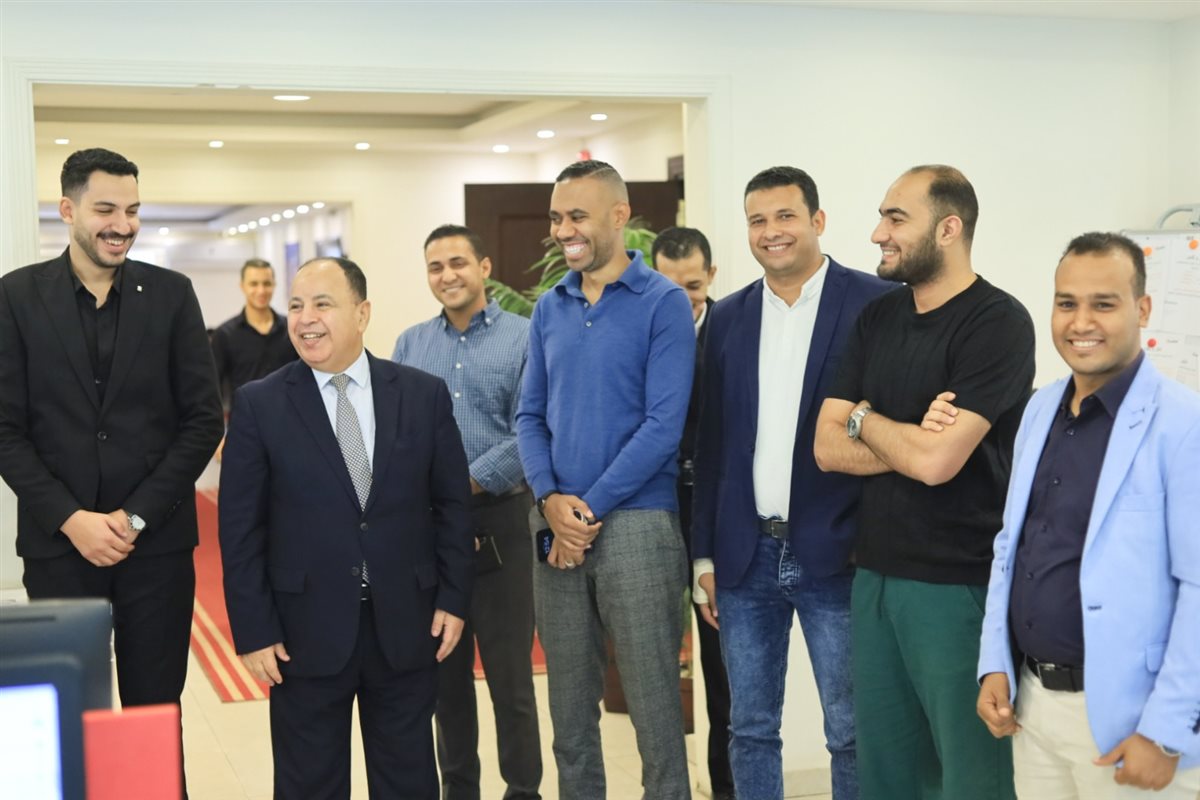 زيارة الدكتور محمد معيط المدير التنفيذي بصندوق النقد الدولي لـ القاهرة 24
