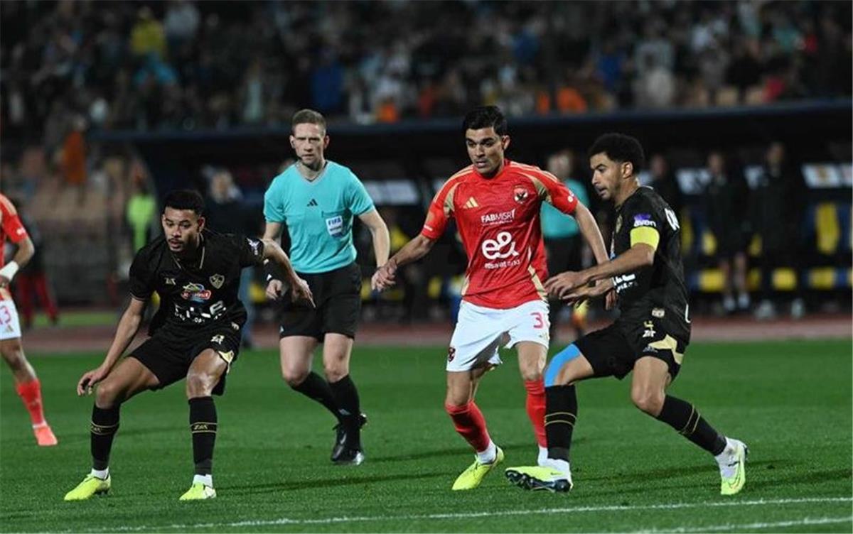 القنوات الناقلة لمباراة الأهلي والزمالك اليوم
