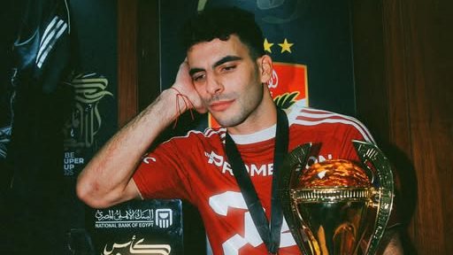 <strong>زيزو&nbsp;</strong>
