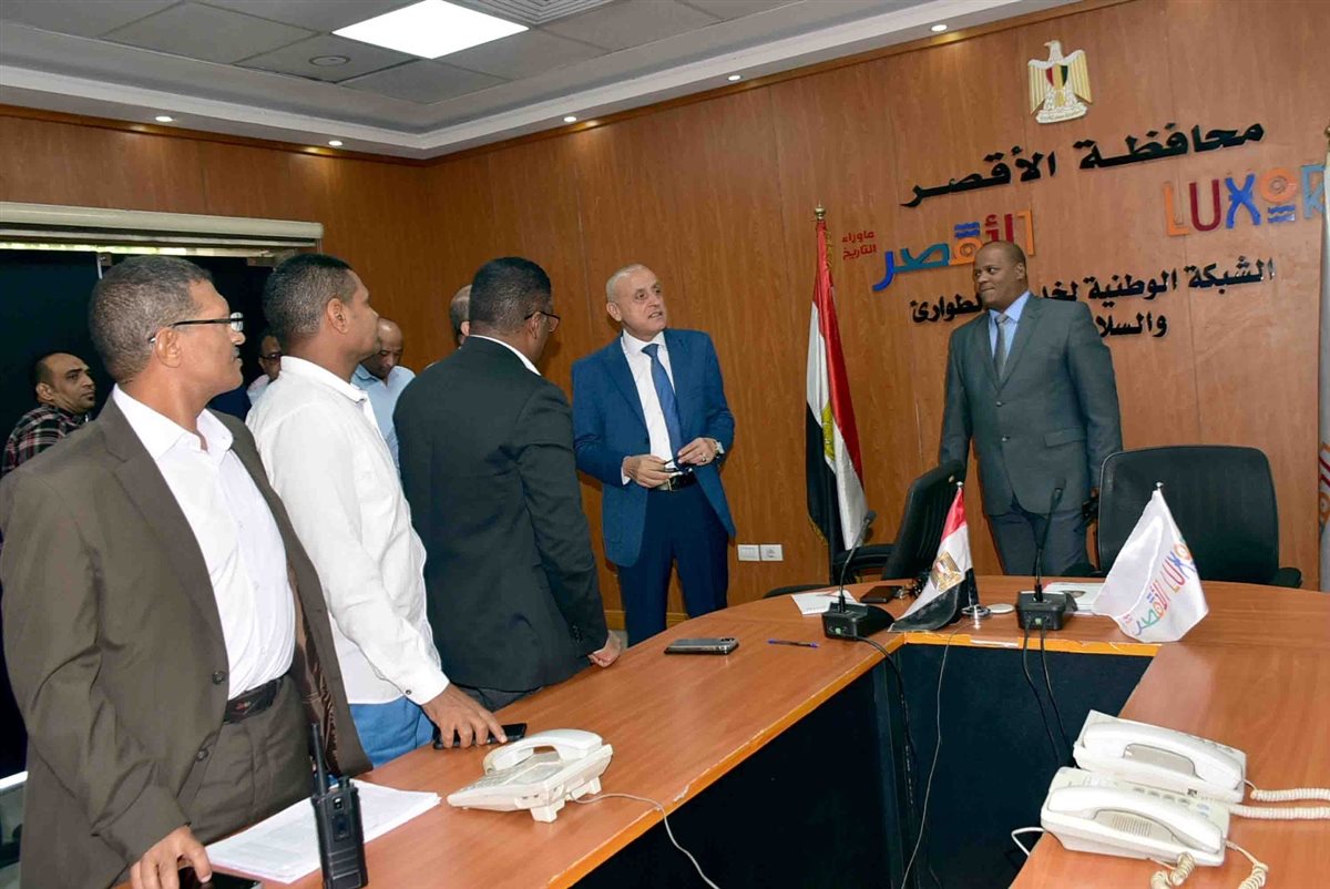 محافظ الأقصر يتفقد لجان الانتخابات بالأقصر&nbsp;